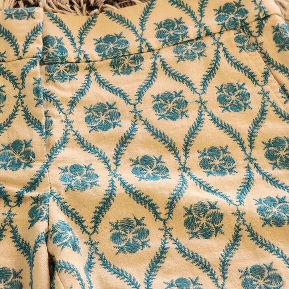 LOFT the Riviera floral cottage embroidered shorts size 0 - Picture 3 of 11